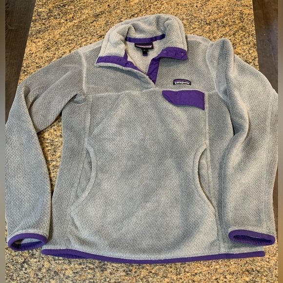 Patagonia Tops - Patagonia women’s size small retool Snap-T pocket Fleece pullover sweatshirt